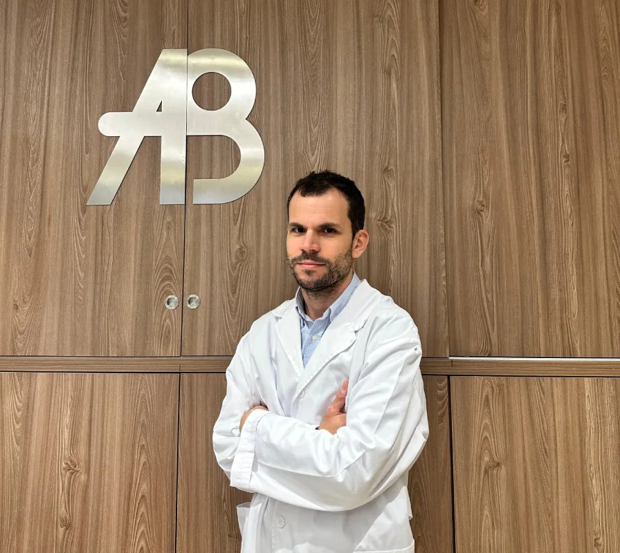 Dr. Carlos Gsanz